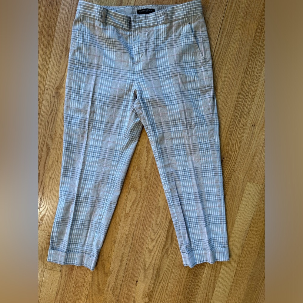 Banana Republic linen/cotton blend Avery pants, size 6.